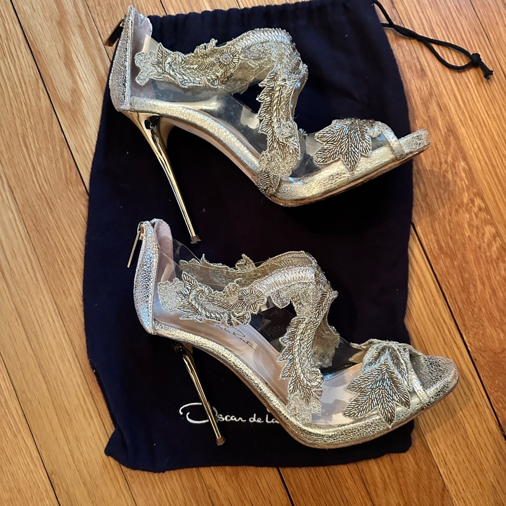 Oscar de la Renta Gold Embroidered Women's Heels